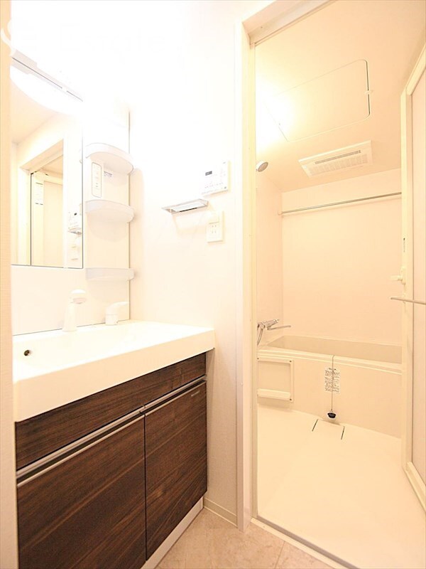 パークアクシス新栄の物件内観写真