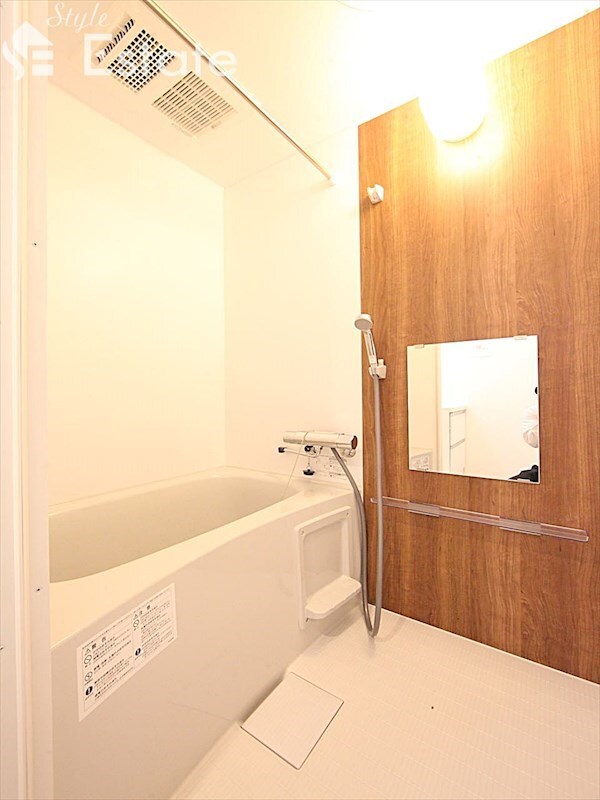 プルミエール角割町の物件内観写真