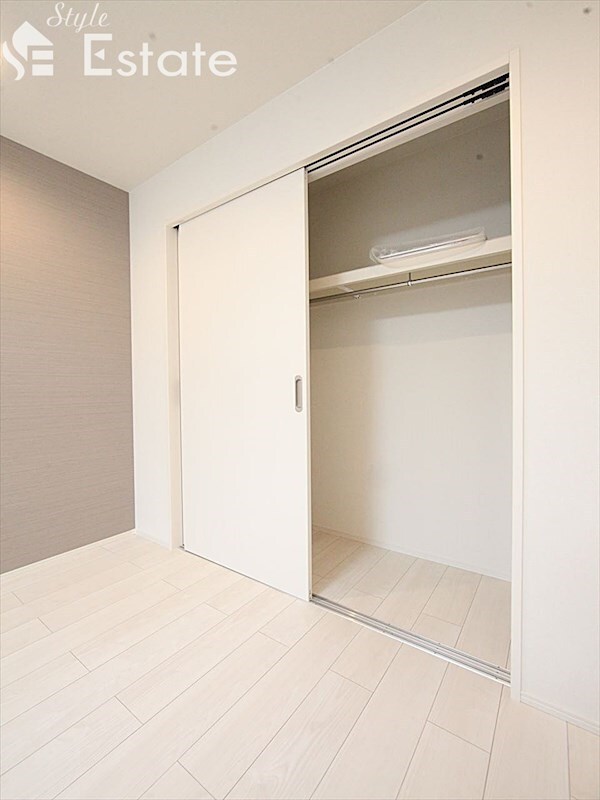 プルミエール角割町の物件内観写真