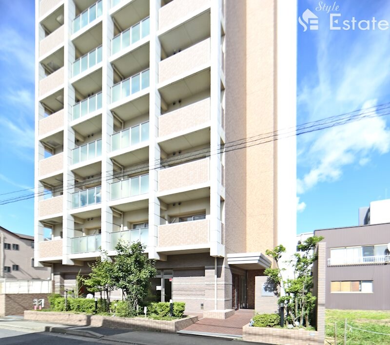 AXIS桜通内山の物件外観写真