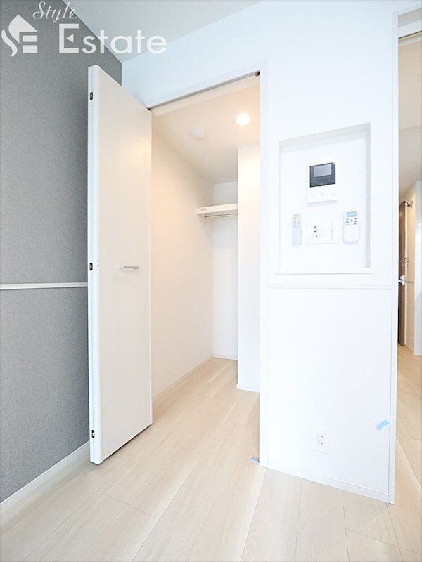 ホワイトメゾン新栄の物件内観写真