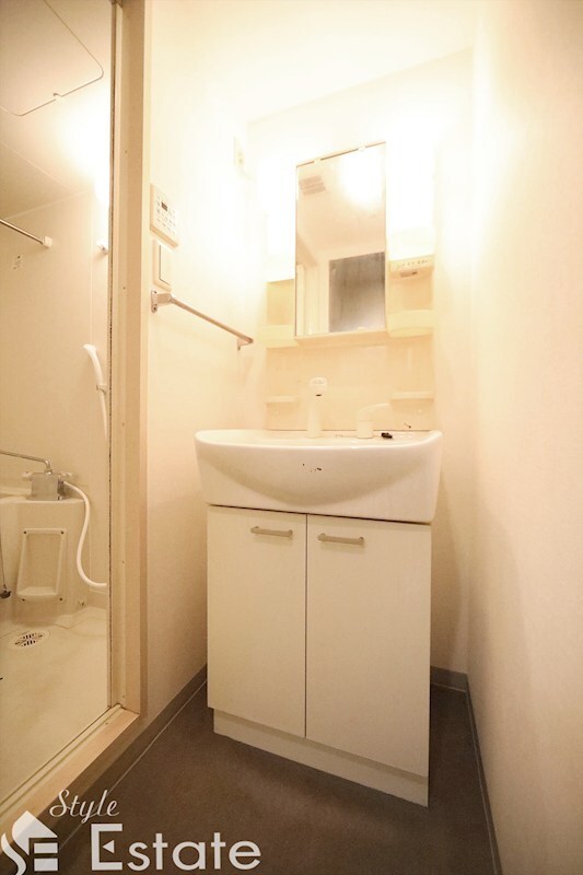 ニーズメゾン新栄の物件内観写真