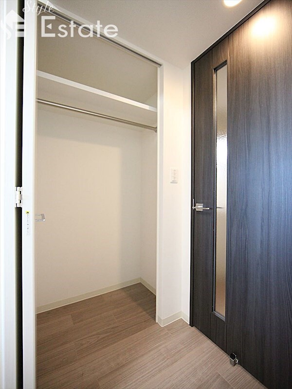 ディアレイシャス浅間町IIIの物件内観写真