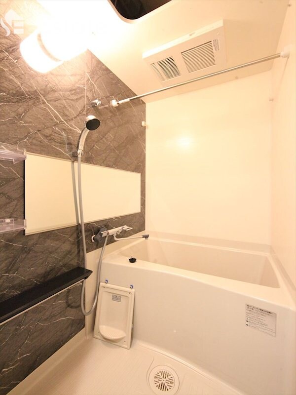 プレサンス高畑ルミアの物件内観写真