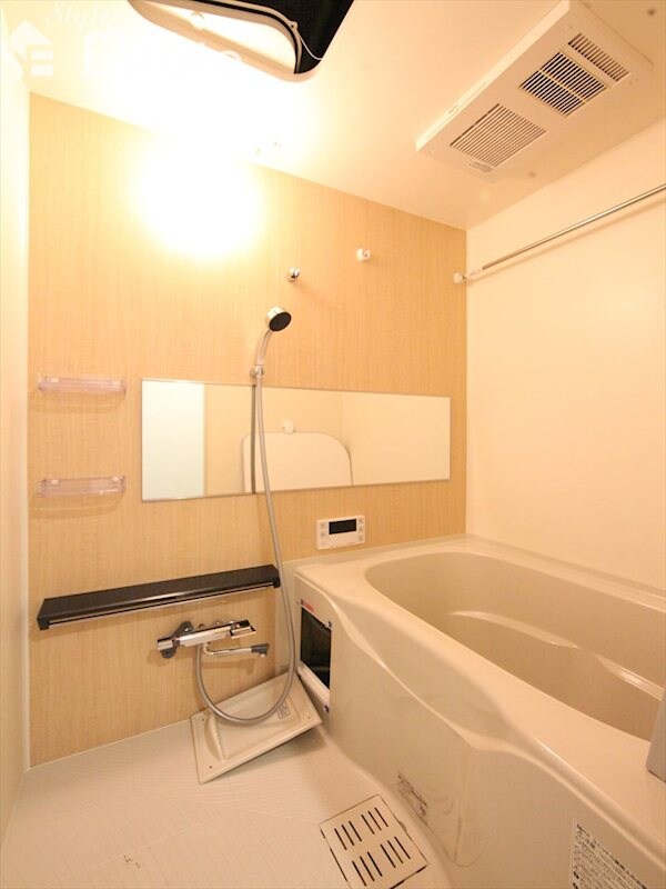 プレサンス高畑ルミアの物件内観写真