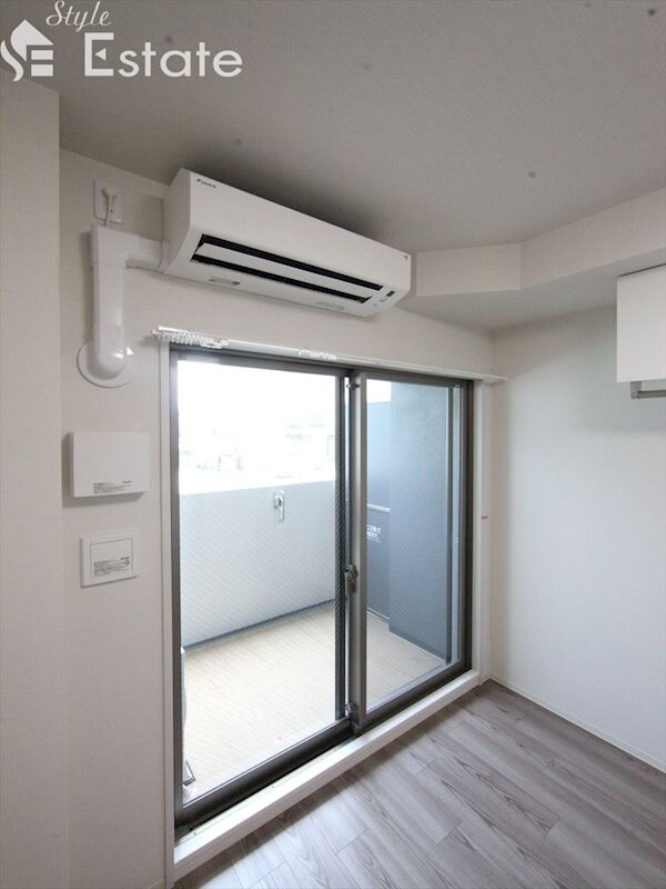 プレサンス高畑ルミアの物件内観写真