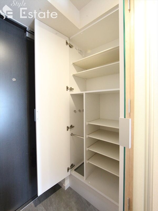 プレサンス高畑ルミアの物件内観写真