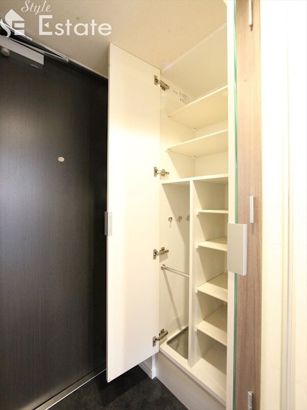 プレサンス高畑ルミアの物件内観写真