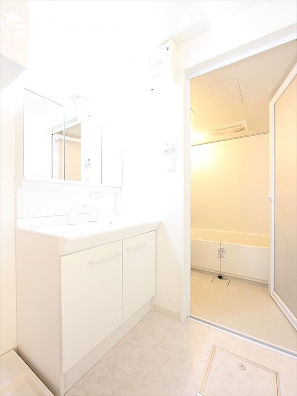 グランシャトゥ那古野の物件内観写真