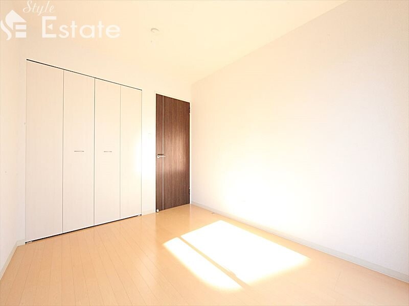 グランシャトゥ那古野の物件内観写真