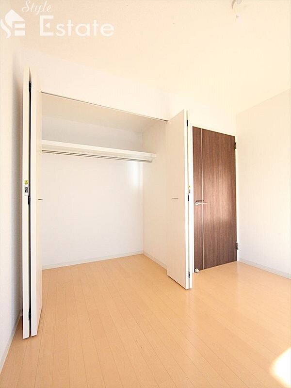 グランシャトゥ那古野の物件内観写真