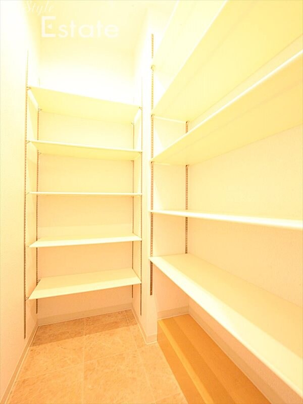 グランシャトゥ那古野の物件内観写真