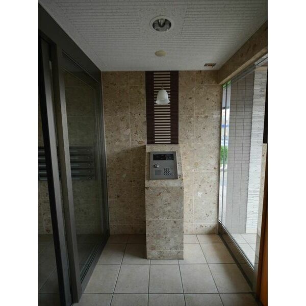 クイーンズ・スクエアの物件内観写真