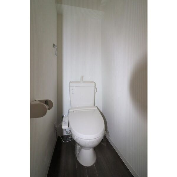 ウィングコート徳川の物件内観写真