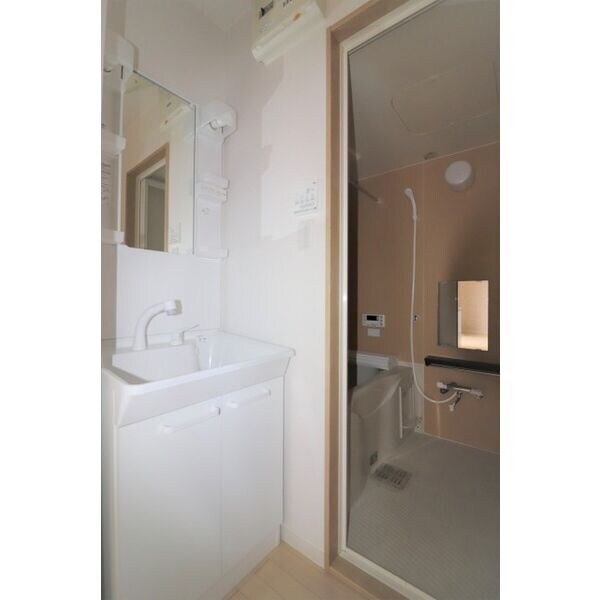 ウィングコート徳川の物件内観写真