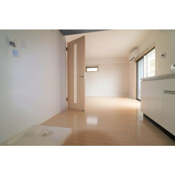 ウィングコート徳川の物件内観写真