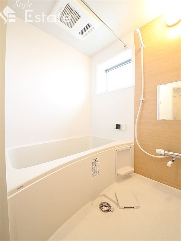 LUXE.STYLE辻町EASTの物件内観写真