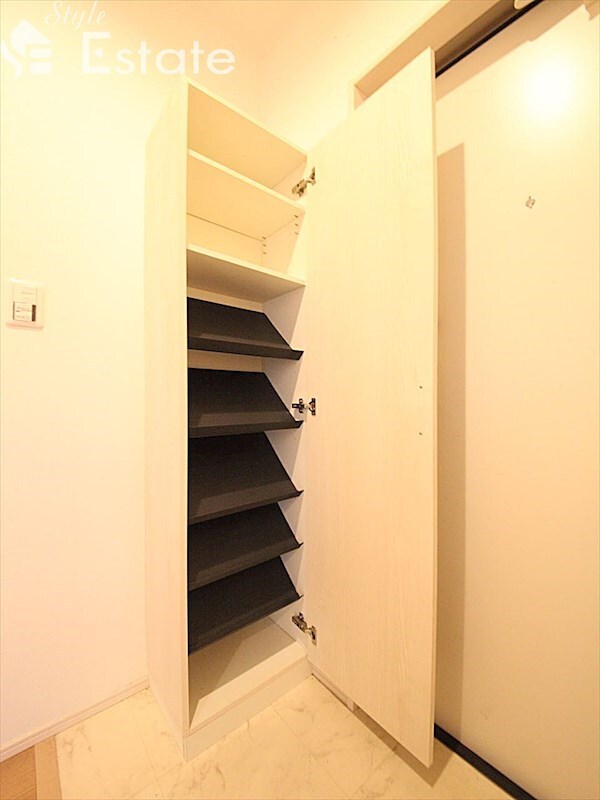 LUXE.STYLE辻町EASTの物件内観写真