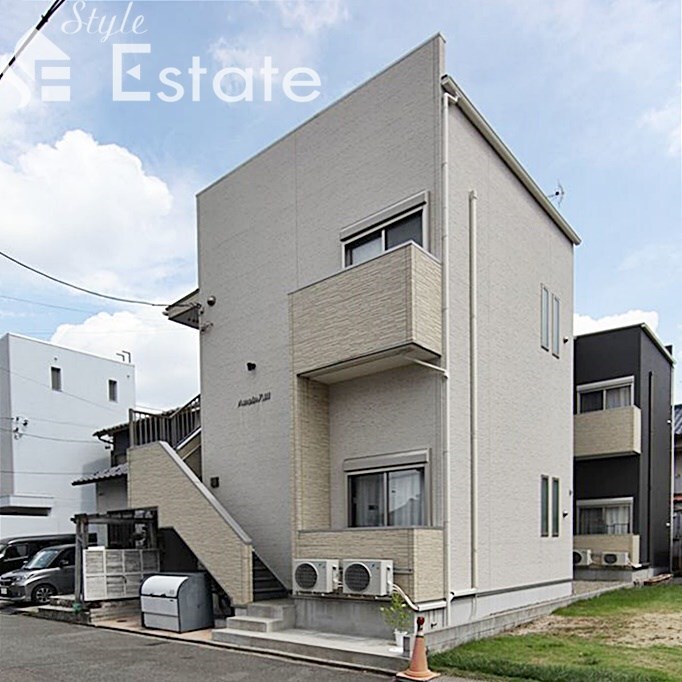 Ampio八田の物件外観写真