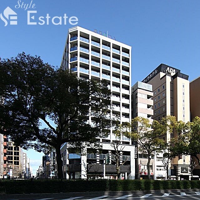 セイワパレス丸の内駅前の物件外観写真