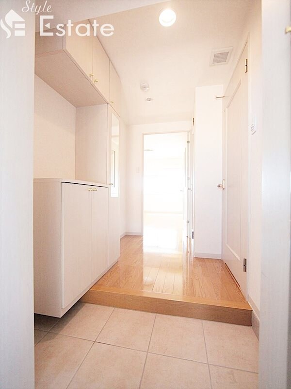 クイーンズ・スクエアの物件内観写真