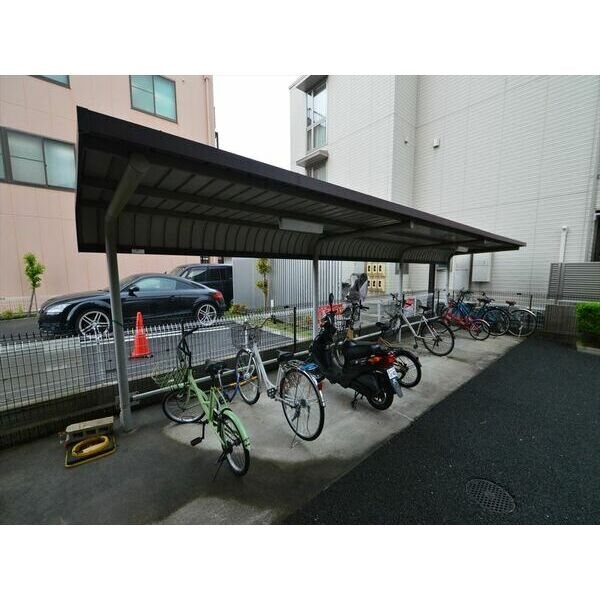 クイーンズ・スクエアの物件内観写真