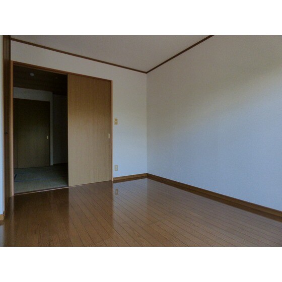 スカイマンション幾久富の物件内観写真