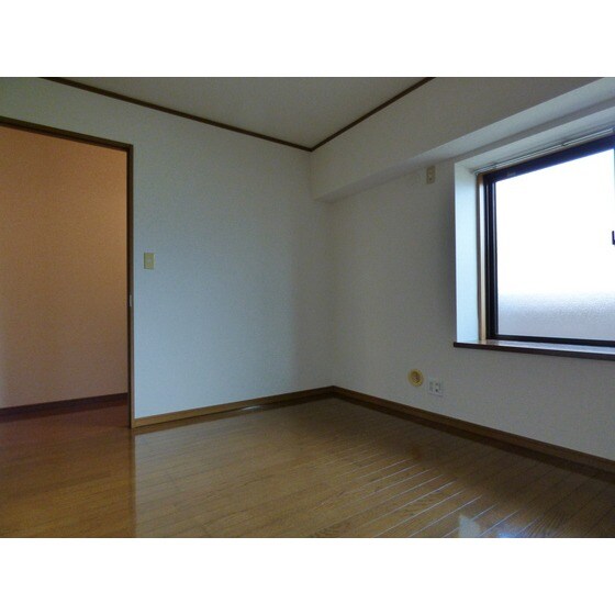 スカイマンション幾久富の物件内観写真