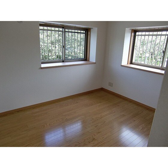 スカイマンションパークⅡの物件内観写真