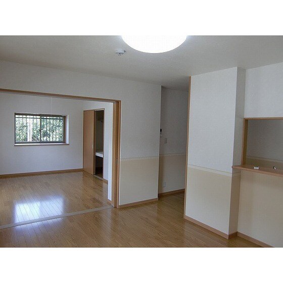 スカイマンションパークⅡの物件内観写真