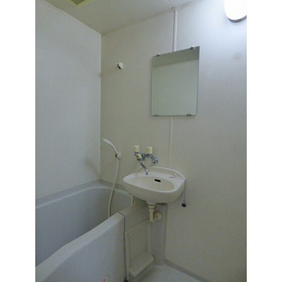 センチュリーヒガシノの物件内観写真