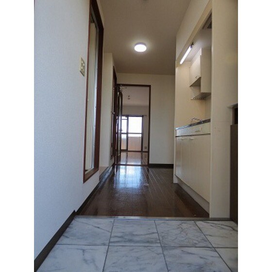 センチュリーヒガシノの物件内観写真