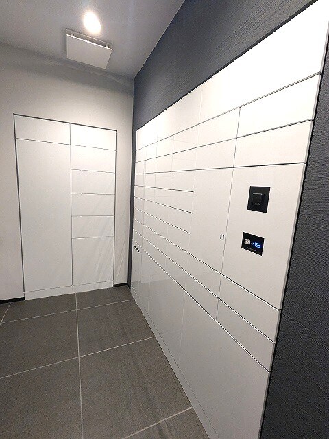 SEASON FLATS上野稲荷町の物件外観写真