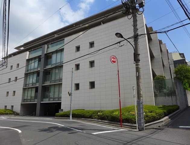 東京都港区赤坂６丁目の物件外観写真