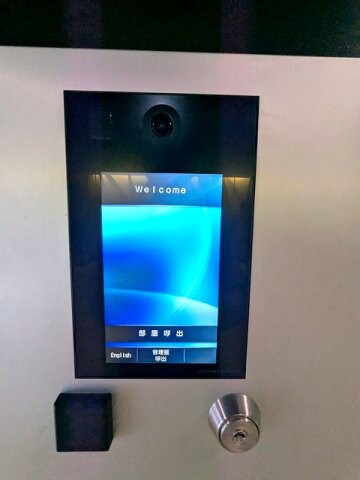 MAKES UENOの物件外観写真