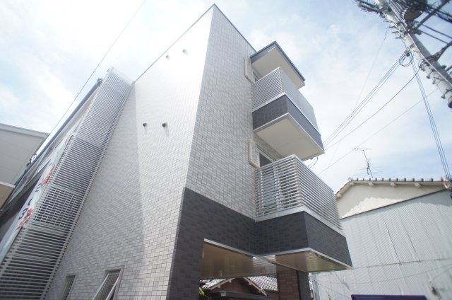 ラ・ハイール喜連の物件外観写真