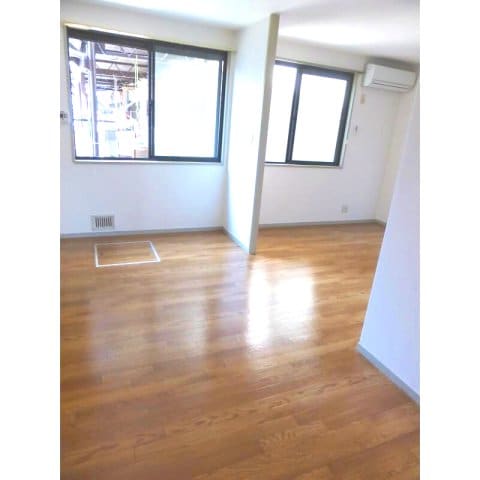 サンライフ岡田の物件内観写真