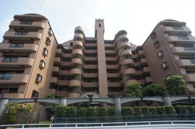 グランボアの物件外観写真