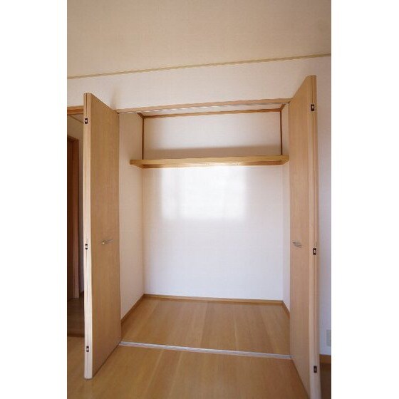 リビングタウン西浦の物件内観写真