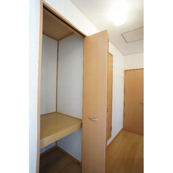 リビングタウン西浦の物件内観写真