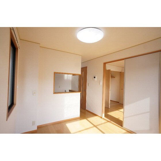 リビングタウン西浦の物件内観写真