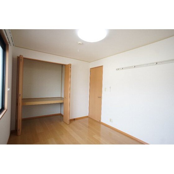 リビングタウン西浦の物件内観写真