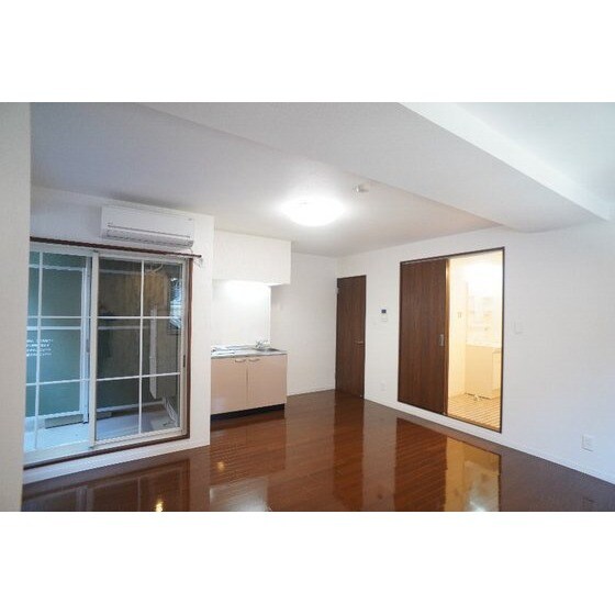 ハミングバードの物件内観写真