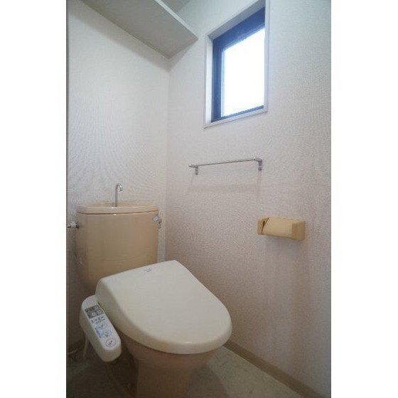 ラ・プリムヴェールＡ棟の物件内観写真