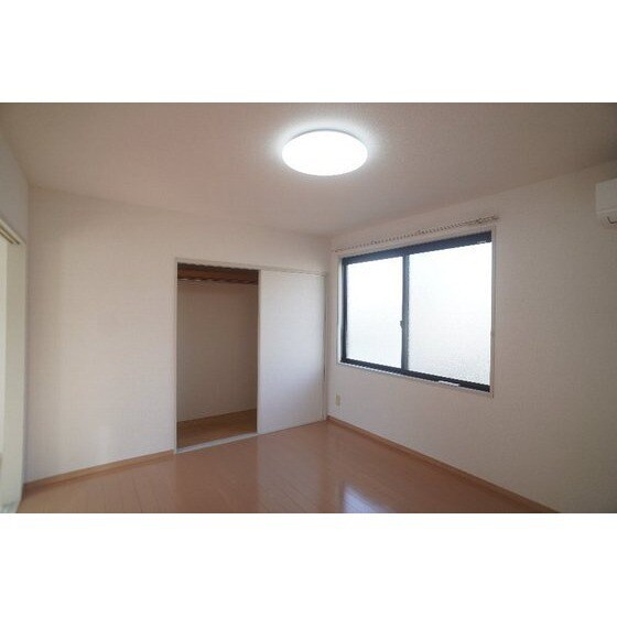 ラ・プリムヴェールＡ棟の物件内観写真