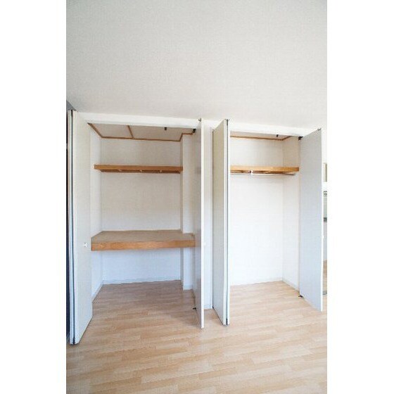 オークスアベニュー　Ａ棟の物件内観写真