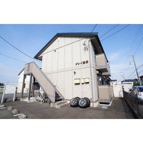 グレイ飯塚の物件外観写真