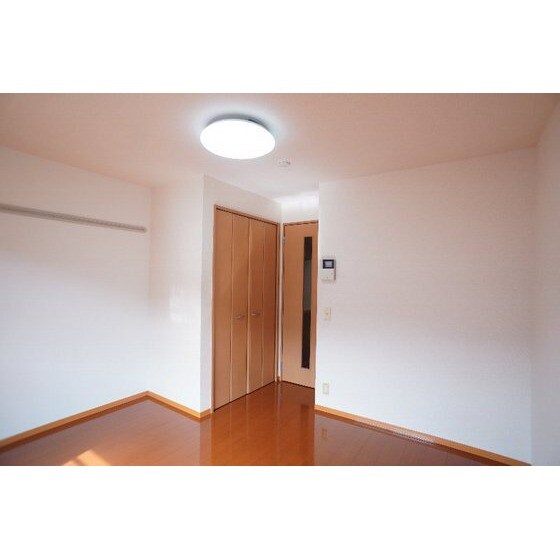 グレイ飯塚の物件内観写真