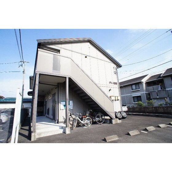 グレイ飯塚の物件外観写真