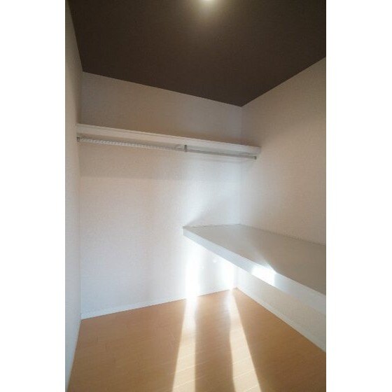 ウイスタリアの物件内観写真